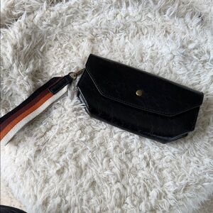 Black Genuine Leather Women's crossbody wristlet
